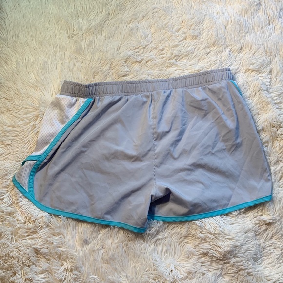 OLD NAVY Active Shorts - Gray White and Blue, Med. - Picture 2 of 6